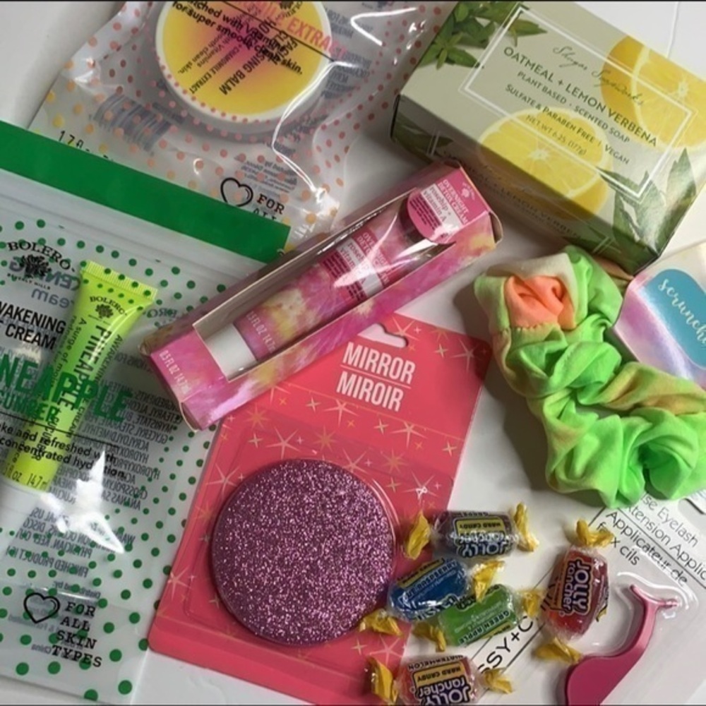 VSCO GIRLS BEAUTY BUNDLE